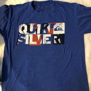 Quicksilver T-Shirt Medium